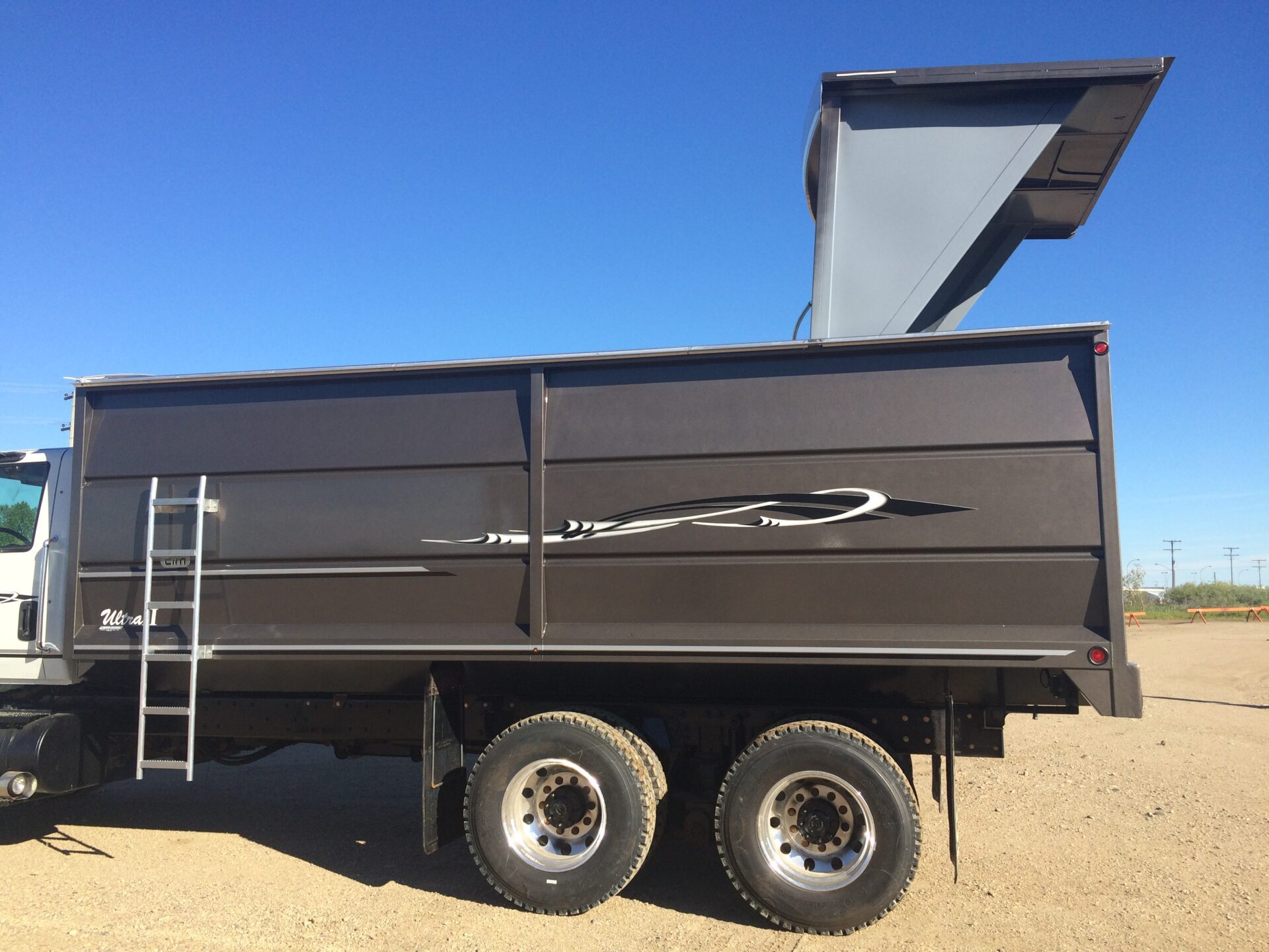 cim silage back truck opening